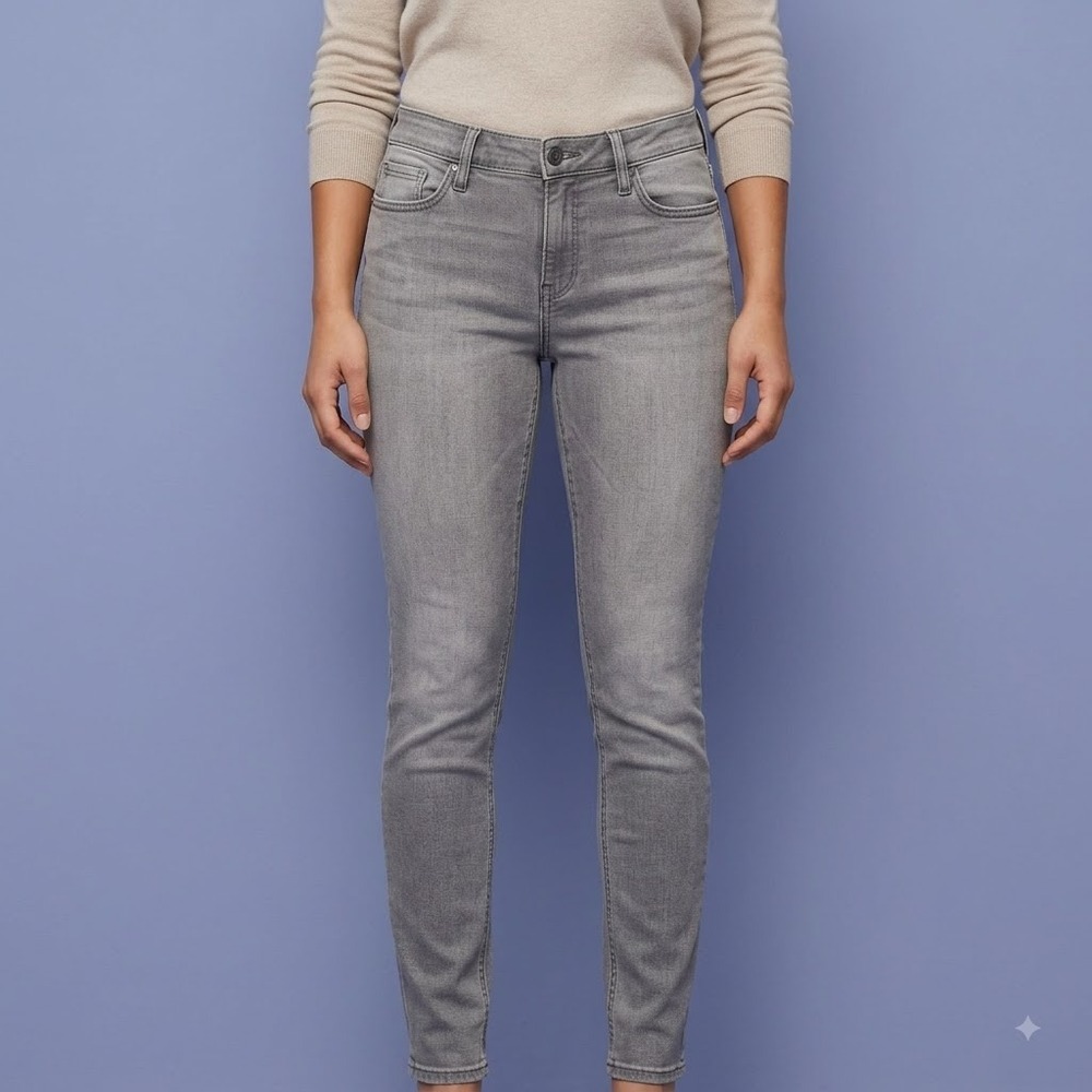 Calvin Klein Ultimate Skinny Jeans Women 8x32 Gray Stretch